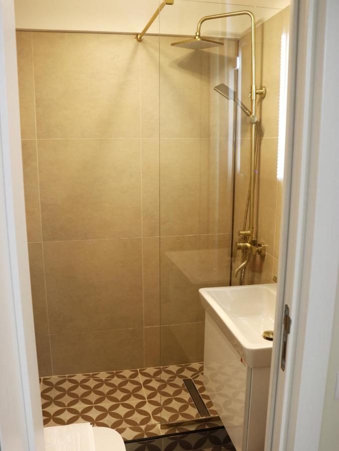 Mina City Center Apartment Amzei بوخارست المظهر الخارجي الصورة