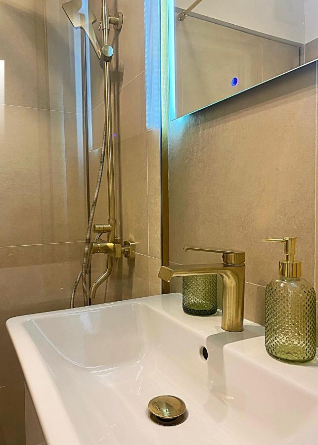Mina City Center Apartment Amzei بوخارست المظهر الخارجي الصورة